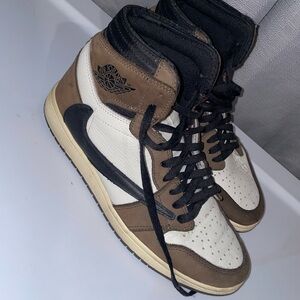 Nike Men's Brown and White Sneakers